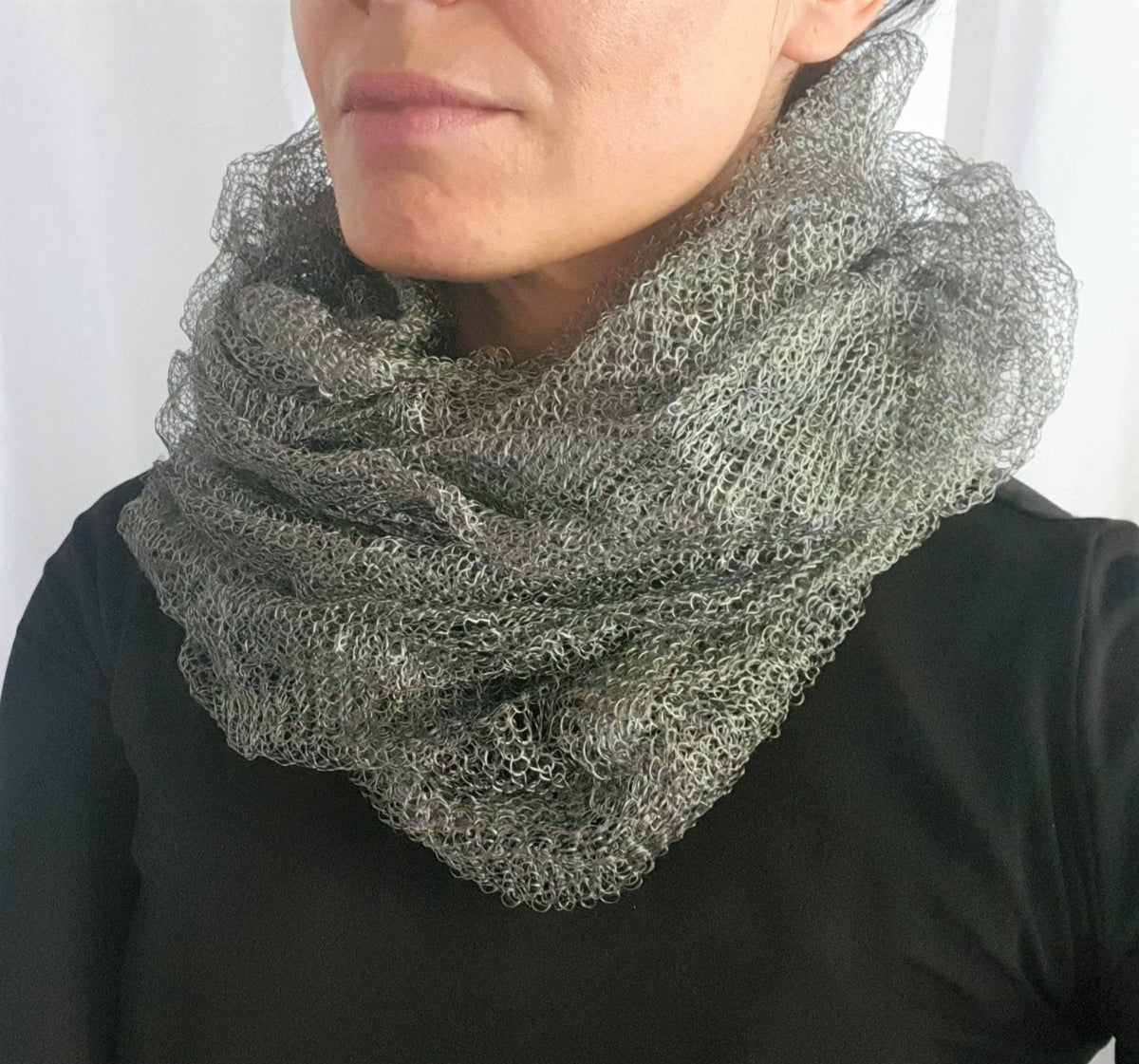 Rosalba Steel Scarf - Handmade in Italy